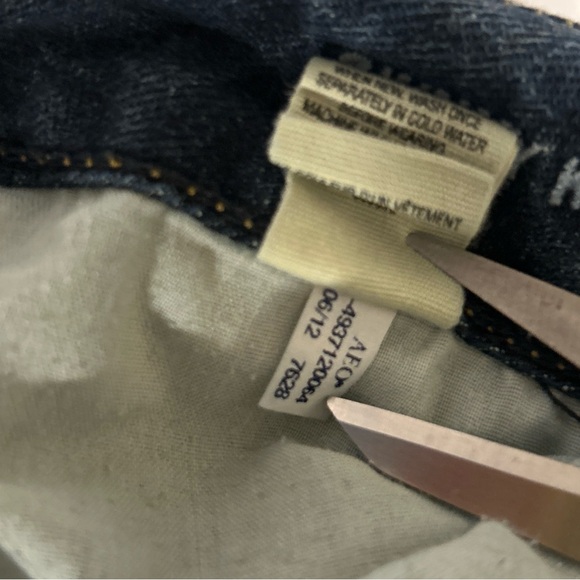 American Eagle Jeans Womens 6 Reg Blue Dark Wash Low Rise Skinny Kick Bootcut! - Picture 5 of 13